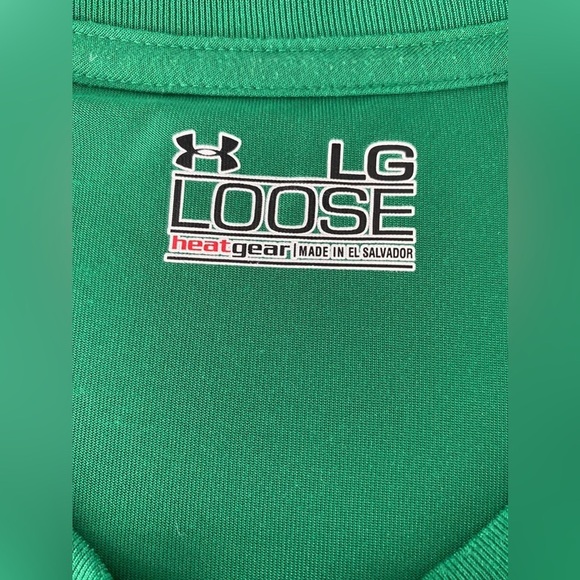 NOTRE DAME FIGHTING IRISH FOOTBALL x UNDER ARMOUR Green Logo T Shirt in Large - Picture 3 of 8